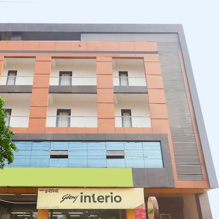 Super Collection O Starlight Otel Kanpur Dış mekan fotoğraf