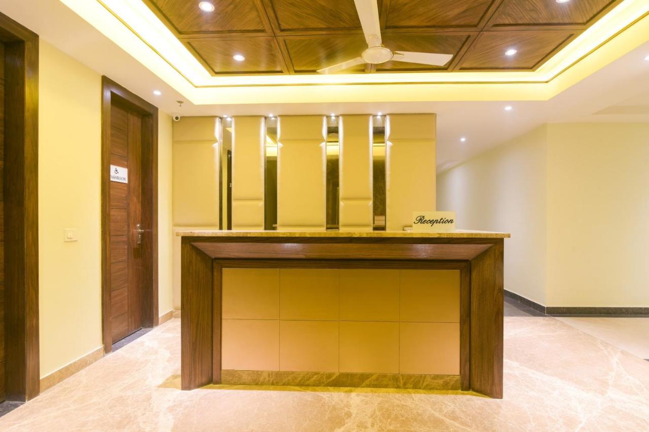 Super Collection O Starlight Otel Kanpur Dış mekan fotoğraf