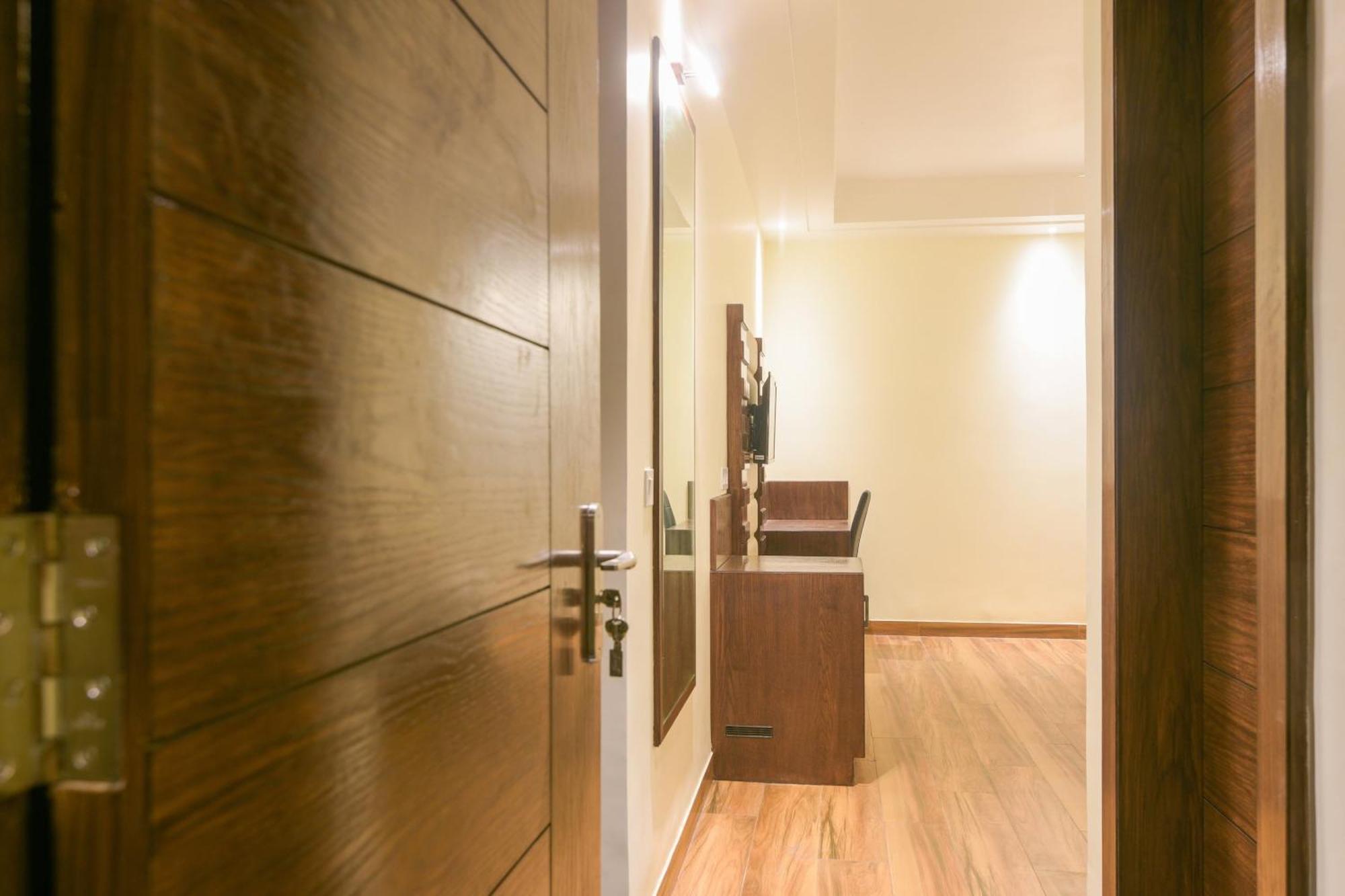 Super Collection O Starlight Otel Kanpur Dış mekan fotoğraf