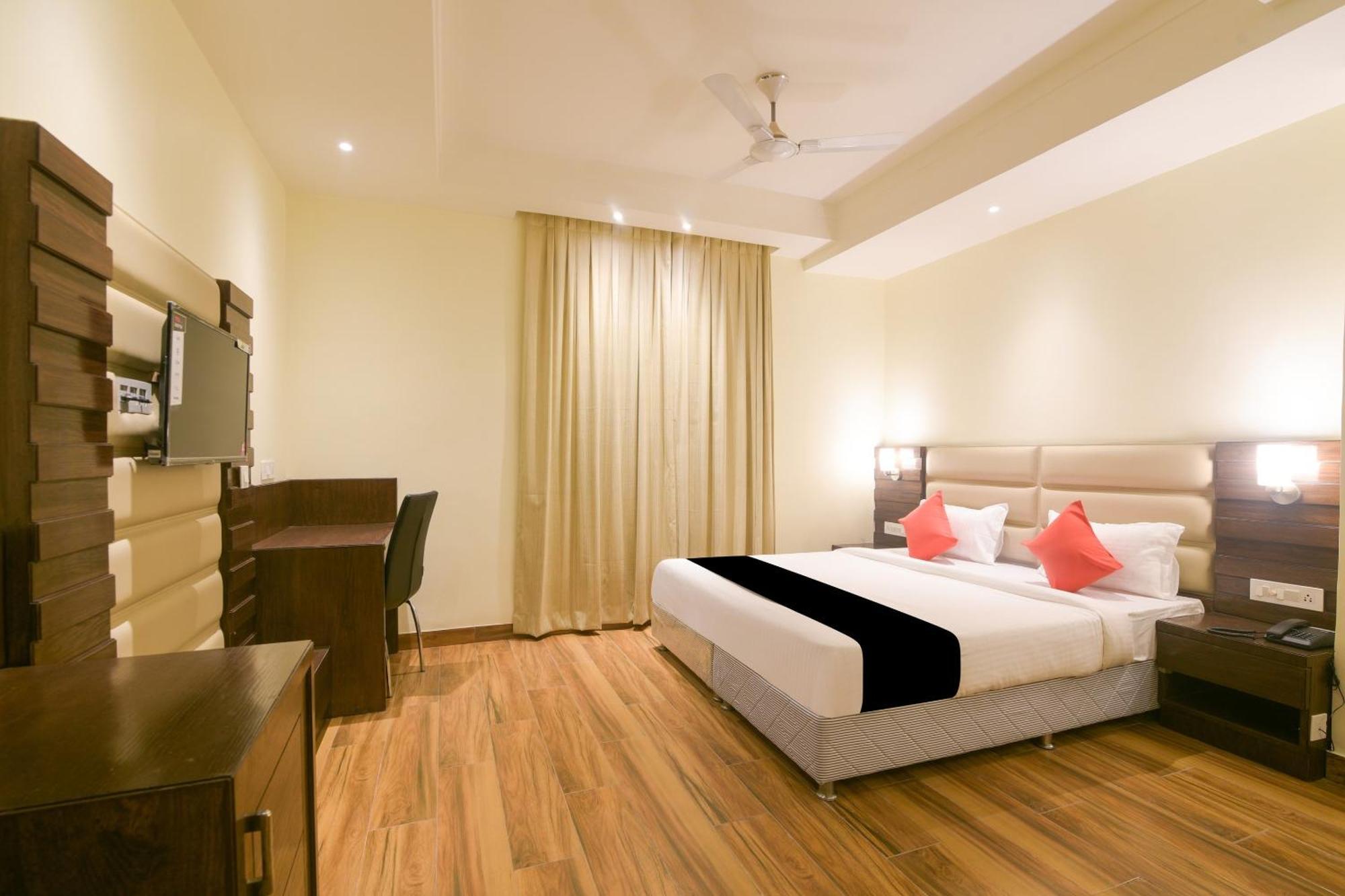 Super Collection O Starlight Otel Kanpur Dış mekan fotoğraf