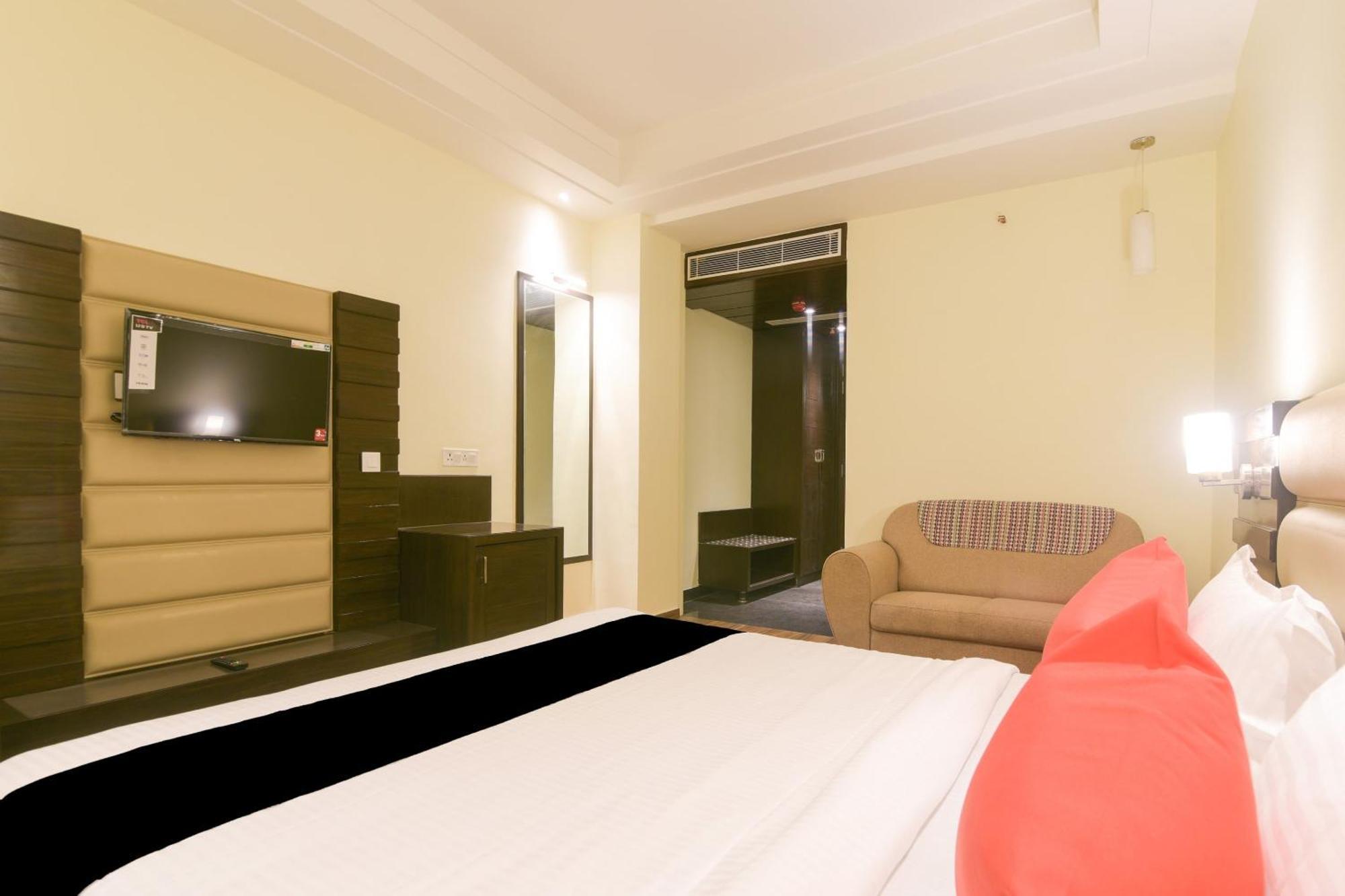 Super Collection O Starlight Otel Kanpur Dış mekan fotoğraf