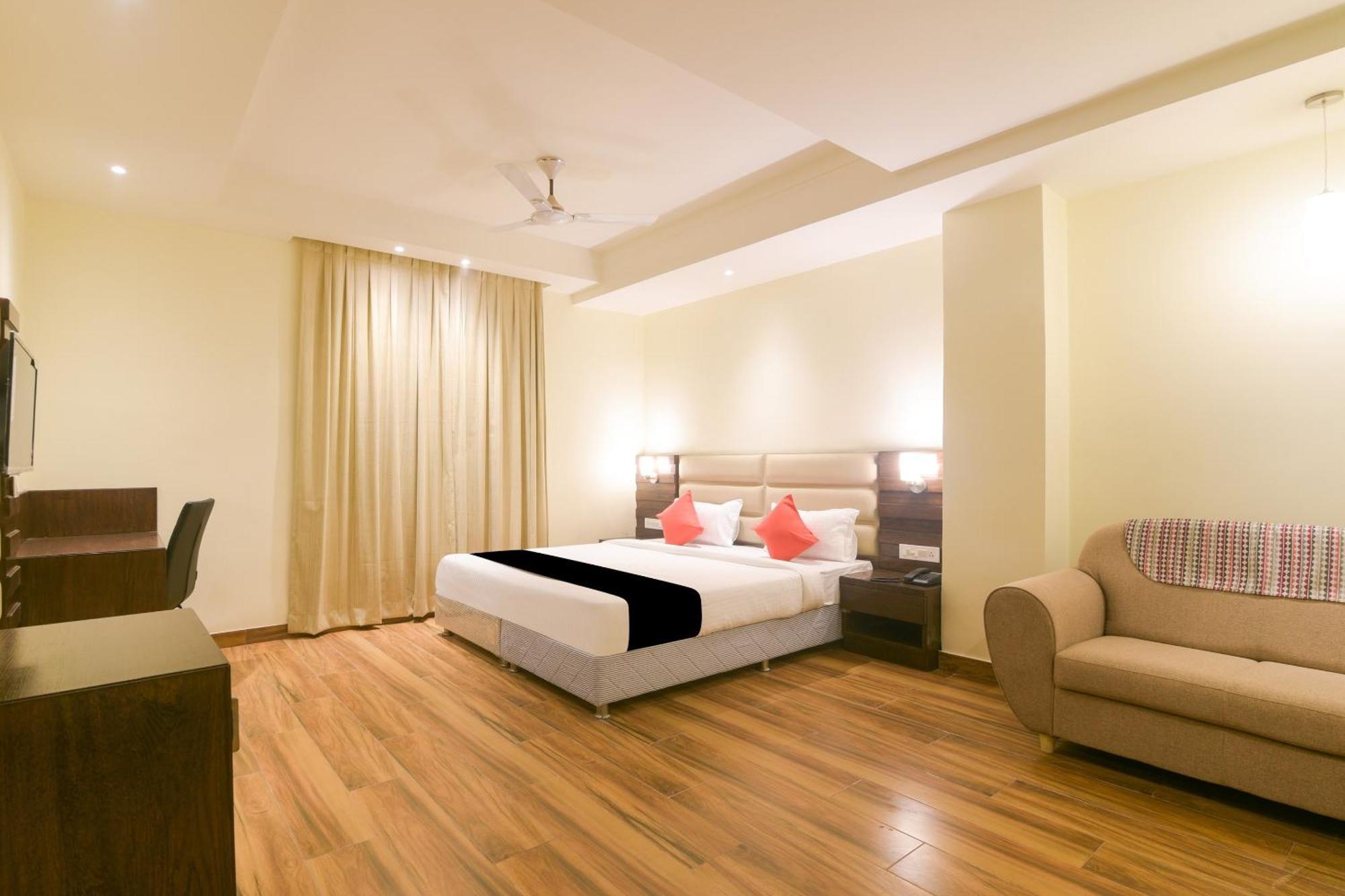 Super Collection O Starlight Otel Kanpur Dış mekan fotoğraf