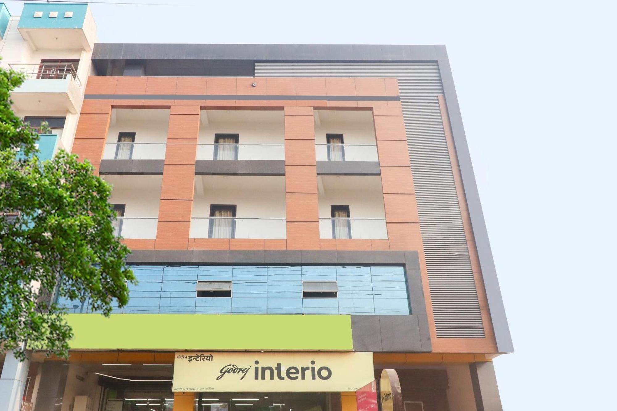 Super Collection O Starlight Otel Kanpur Dış mekan fotoğraf